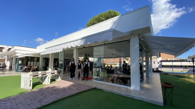 Tu Vuò Fà L'americano - 0