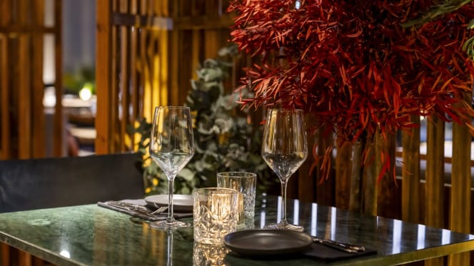 PAUZA restaurant bar . la tienda - 7