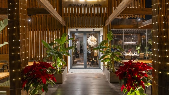 PAUZA restaurant bar . la tienda - 0