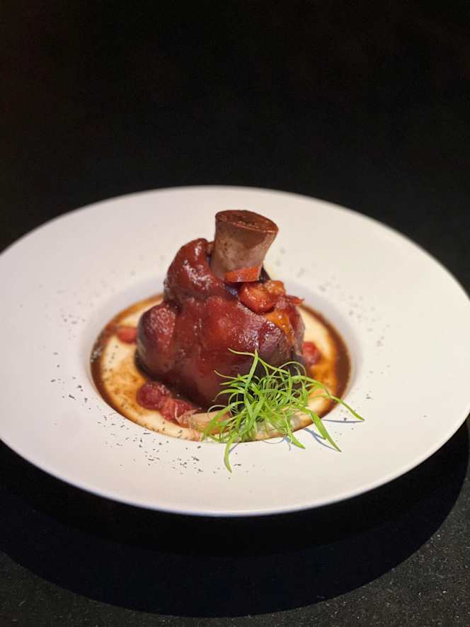 360º Fine Dining & Lounge - 3