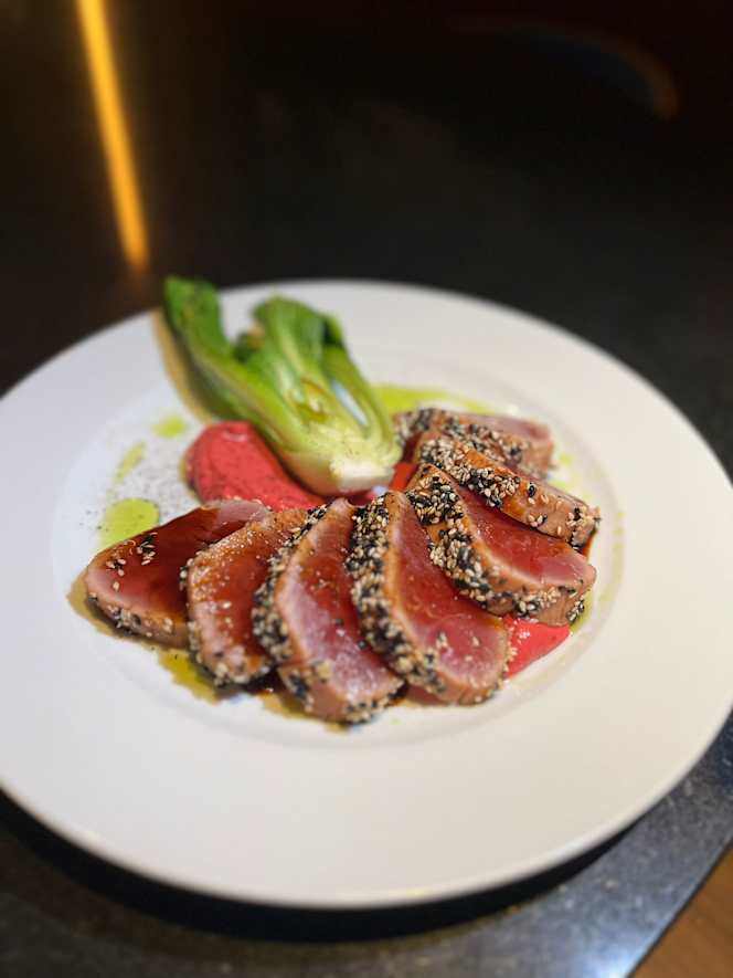 360º Fine Dining & Lounge - 1