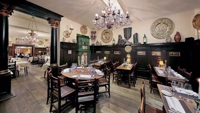 Weinhaus Tante Anna - Dusseldorf - 7