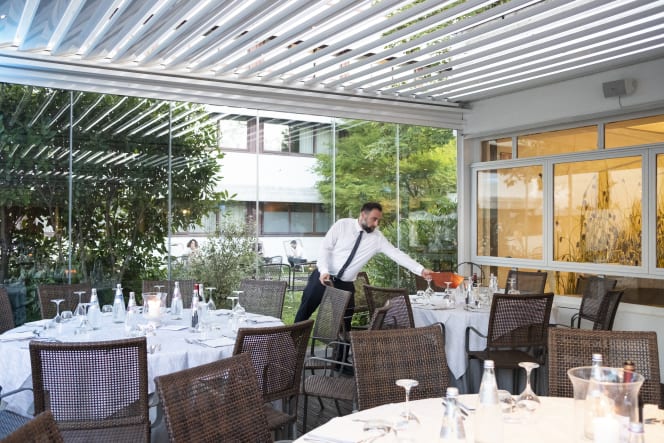 Living Restaurant - 4