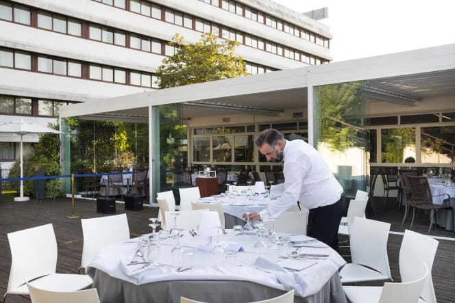 Living Restaurant - 5