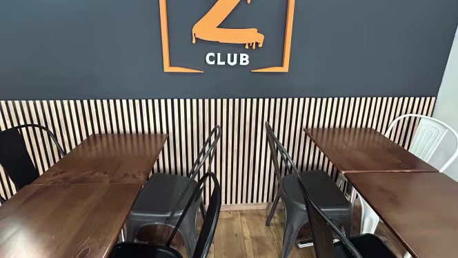 Burger Z Club - 0