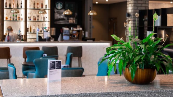 The Oxen Bar & Grill - 4