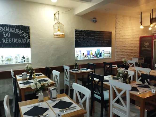 Juvi Restaurant - 7