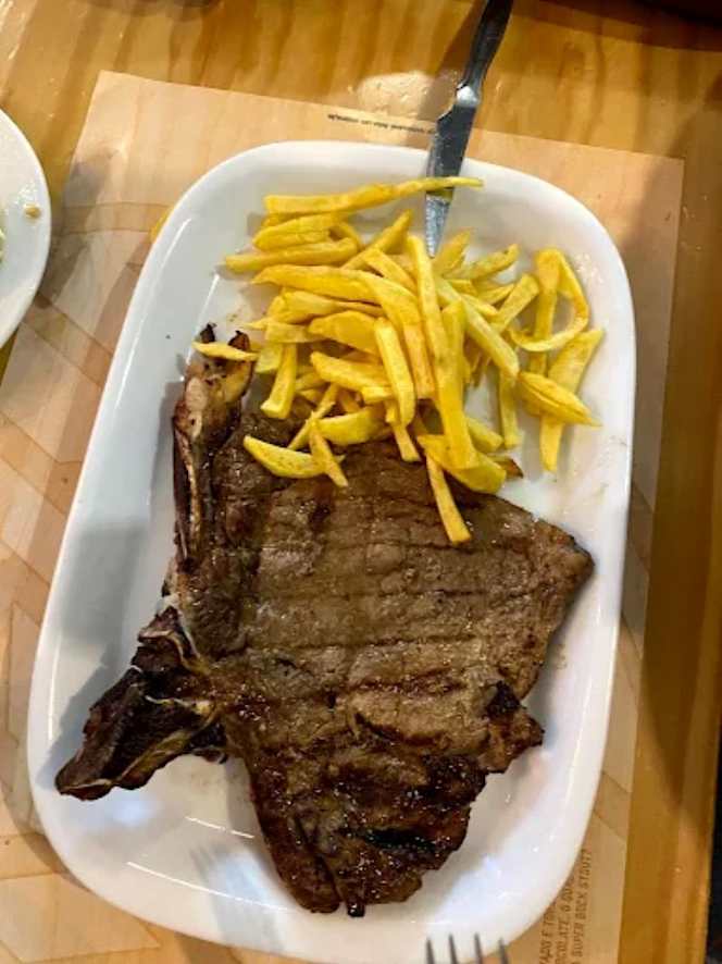 Juvi Restaurant - 9