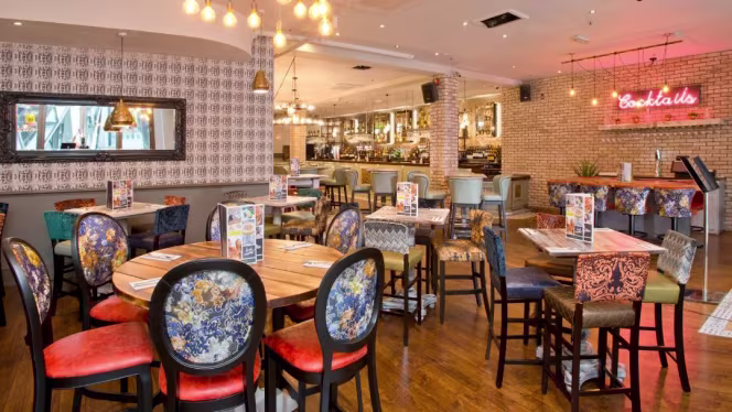 Slug and Lettuce St Mary Axe - 3