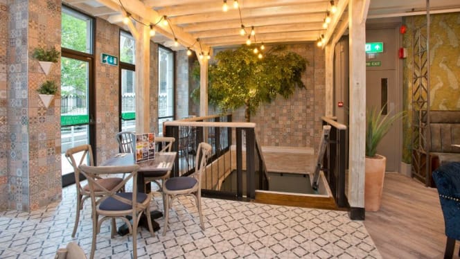 Slug and Lettuce St Mary Axe - 5