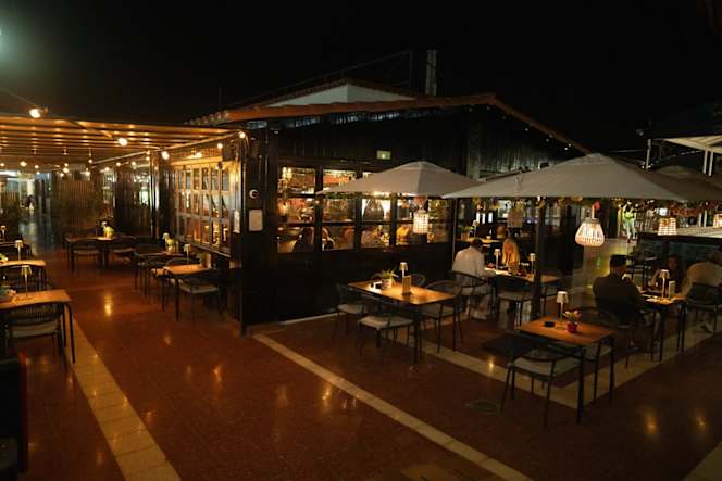Crazy House Restaurant - 4