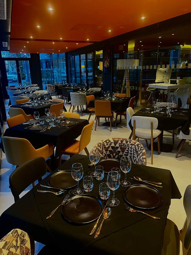 Godfather & Co. Vivek House - Indian Bar & Kitchen - 5