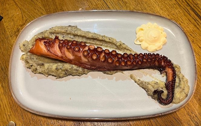 Valoo Mediterranean Food - 1