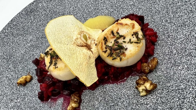 Takan's Fischrestaurant - 9