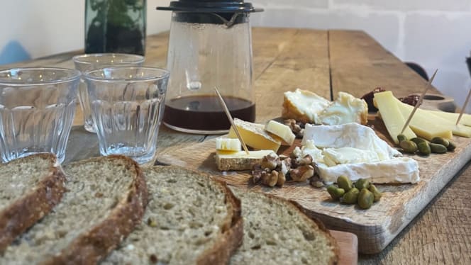 L'Occasion Café - 4