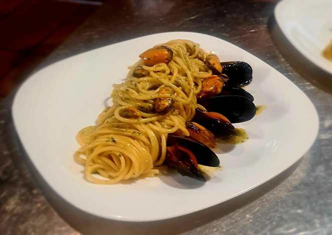 La Rustica Ristorante & Pizzeria - 4