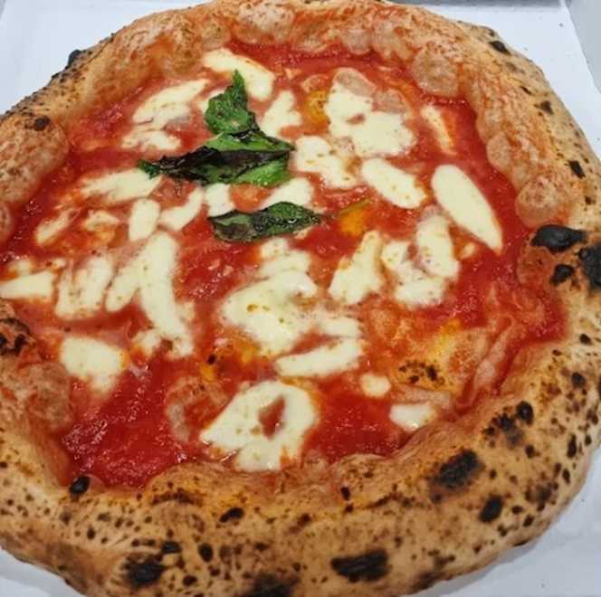 Pizzeria Fatt Na Pizz - 4