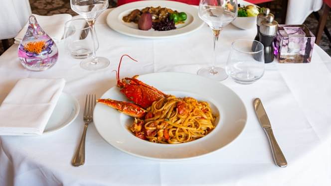 Manuel's Restaurant and Bar - 3