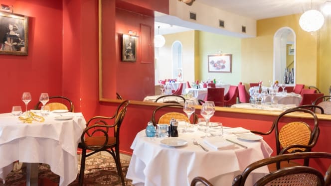 Manuel's Restaurant and Bar - 6