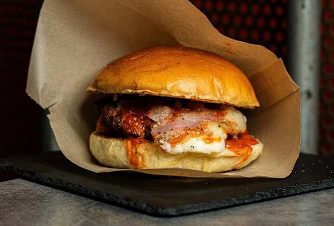 MoMo Concept Pub - 2