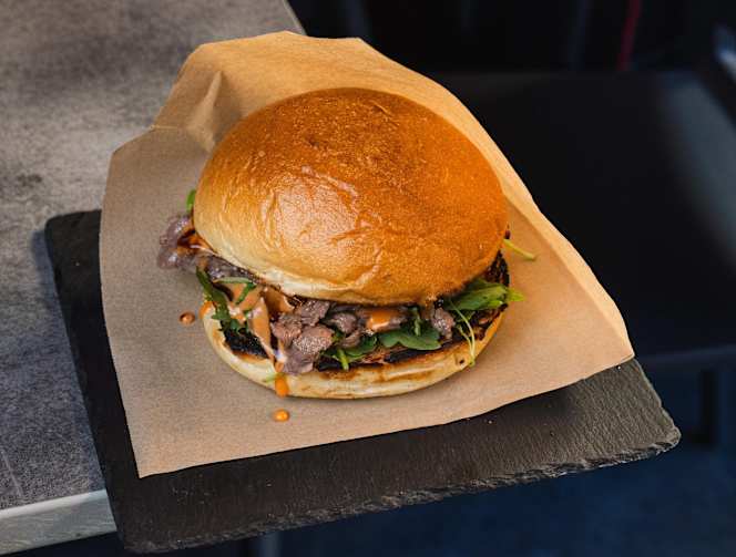 MoMo Concept Pub - 3