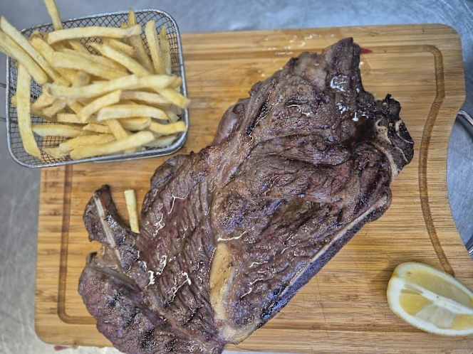 U Formiga - Churrasqueira - 0