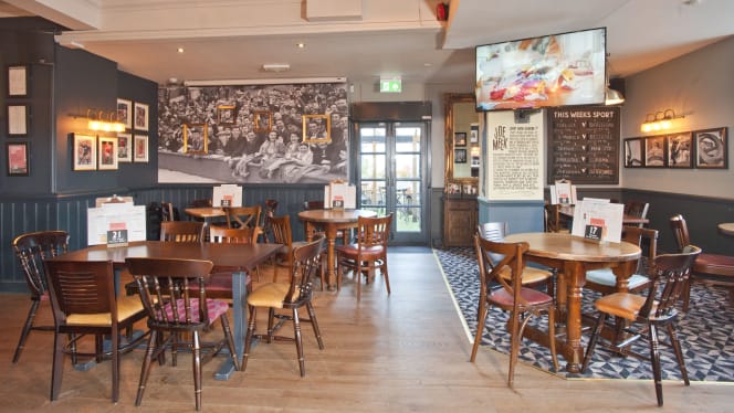 The Famous Cock Tavern - 5