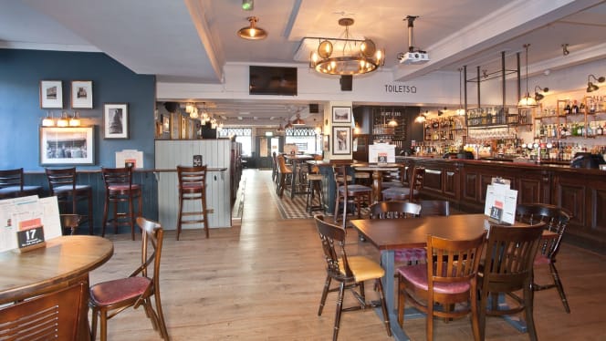 The Famous Cock Tavern - 9