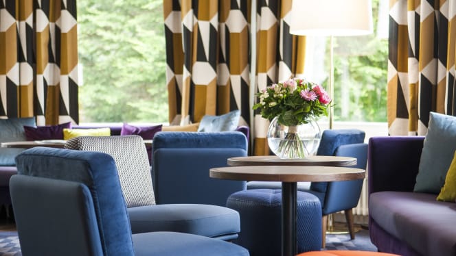 MBar - Restaurant Lounge - 6