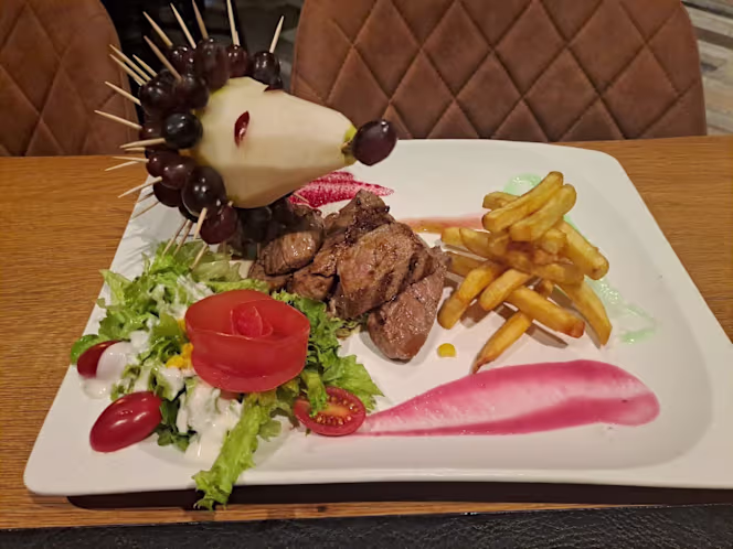 La Ola brasserie - 2