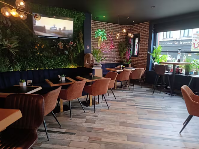 La Ola brasserie - 3