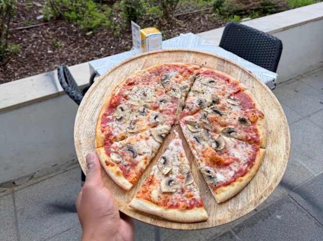 Prime Pizzeria - 1