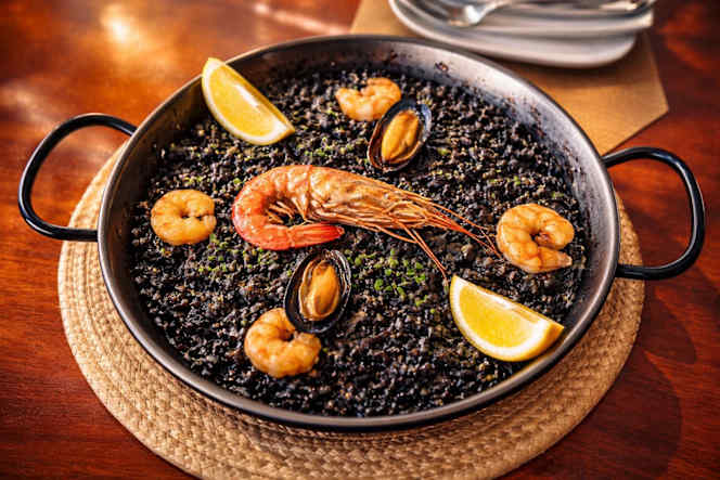 Enjoy Mar y Montaña | Brasas, Paellas y Sabor Mediterráneo - 7