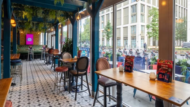 Slug and Lettuce Waterloo - 6