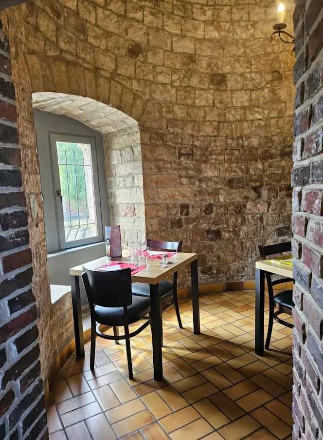 Château De Montmorency - 9