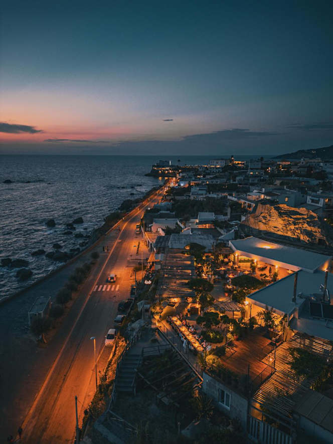 Lisola Restaurant - 8