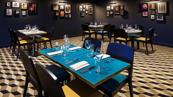 Scott's on Princes Street - 8