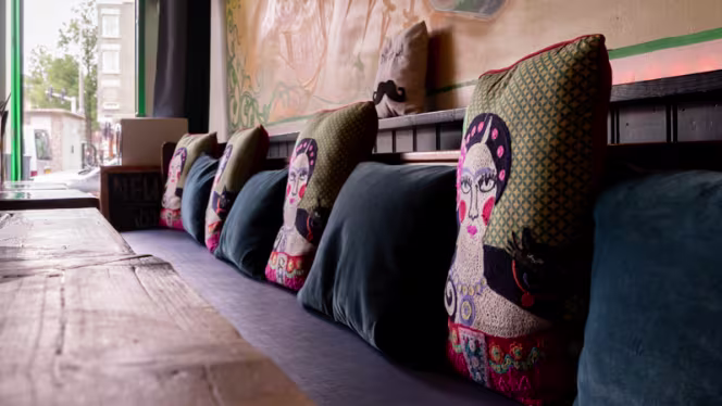 Señor Mostachio - 2