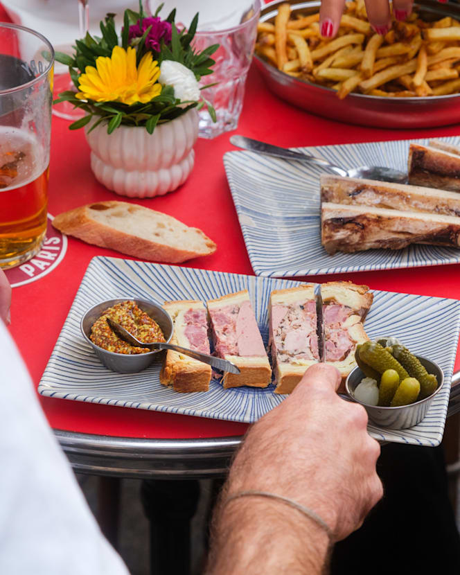 Aux Deux Ecus - Brasserie - Paris - 8