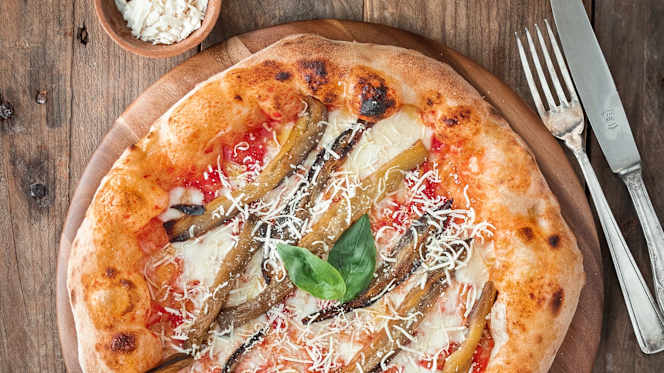 Pizzeria La Casa - 1