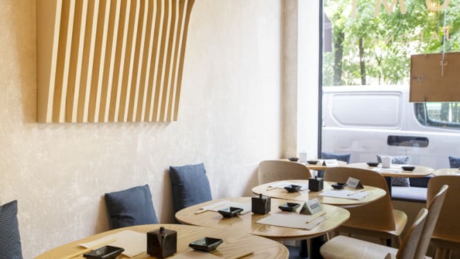 Le Bar à Sushi Izumi - 3