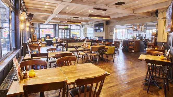 The Bell Walthamstow - 6