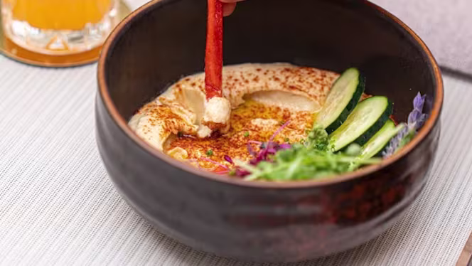 El Patio de Moonten - "Only Adults" - 9