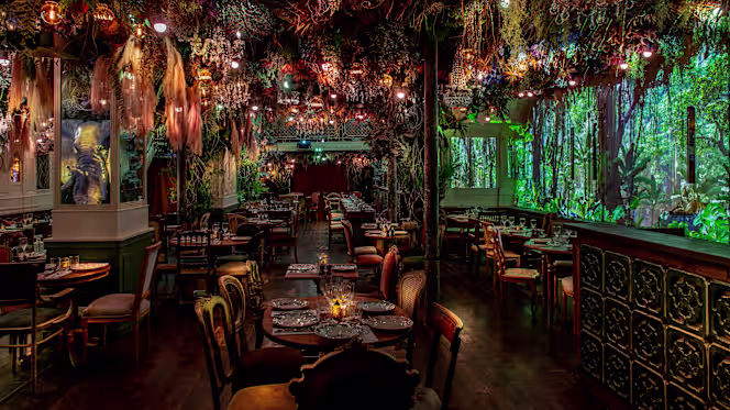 Jungle Palace by Ephemera - Paris - 1