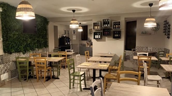 Italian Bistrot & Pizzeria - 9