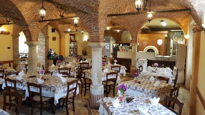 La Pizzeria di Seniga - Seniga Brescia - 9