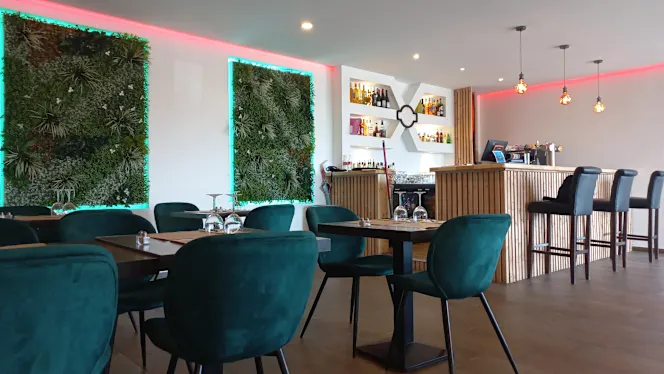 La Perle Vitrolles - Restaurant - Vitrolles