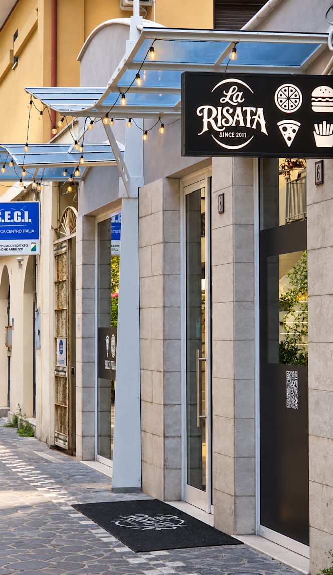 Pizzeria LA RISATA - 9