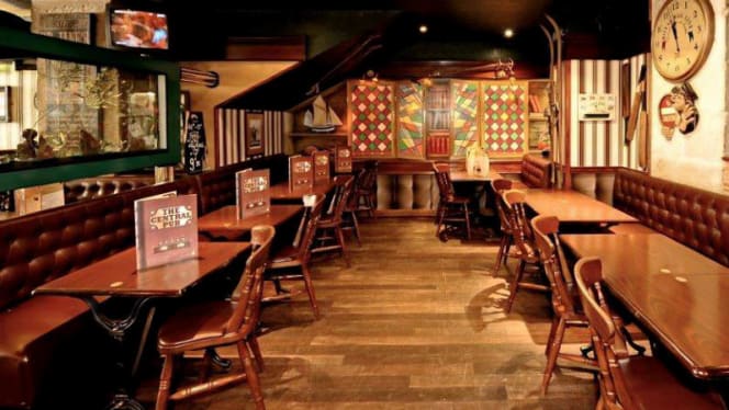 The Central Pub Gambetta - 9