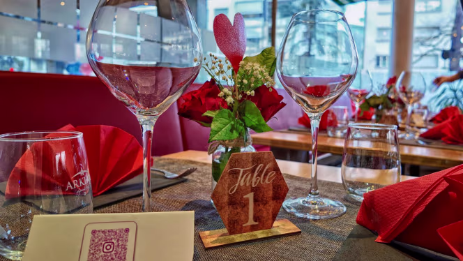 Morena Restaurant - 3